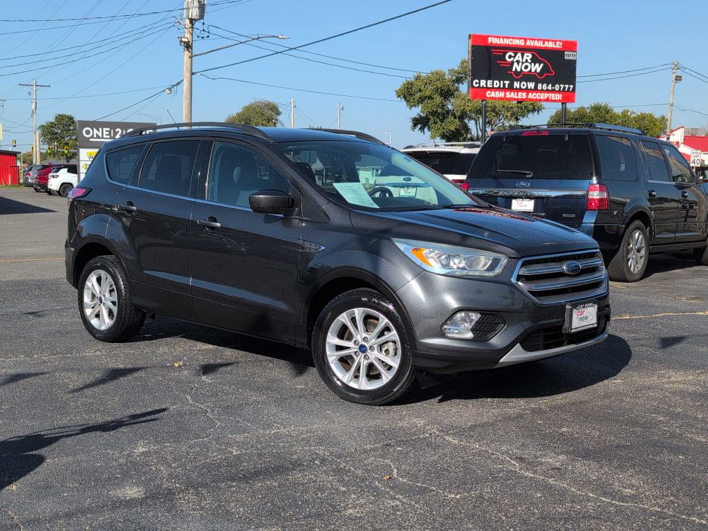 Photo 2 of this FORD ESCAPE