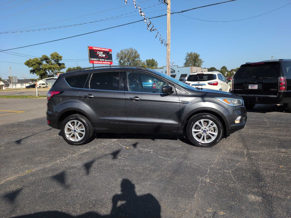 Photo 4 of this FORD ESCAPE