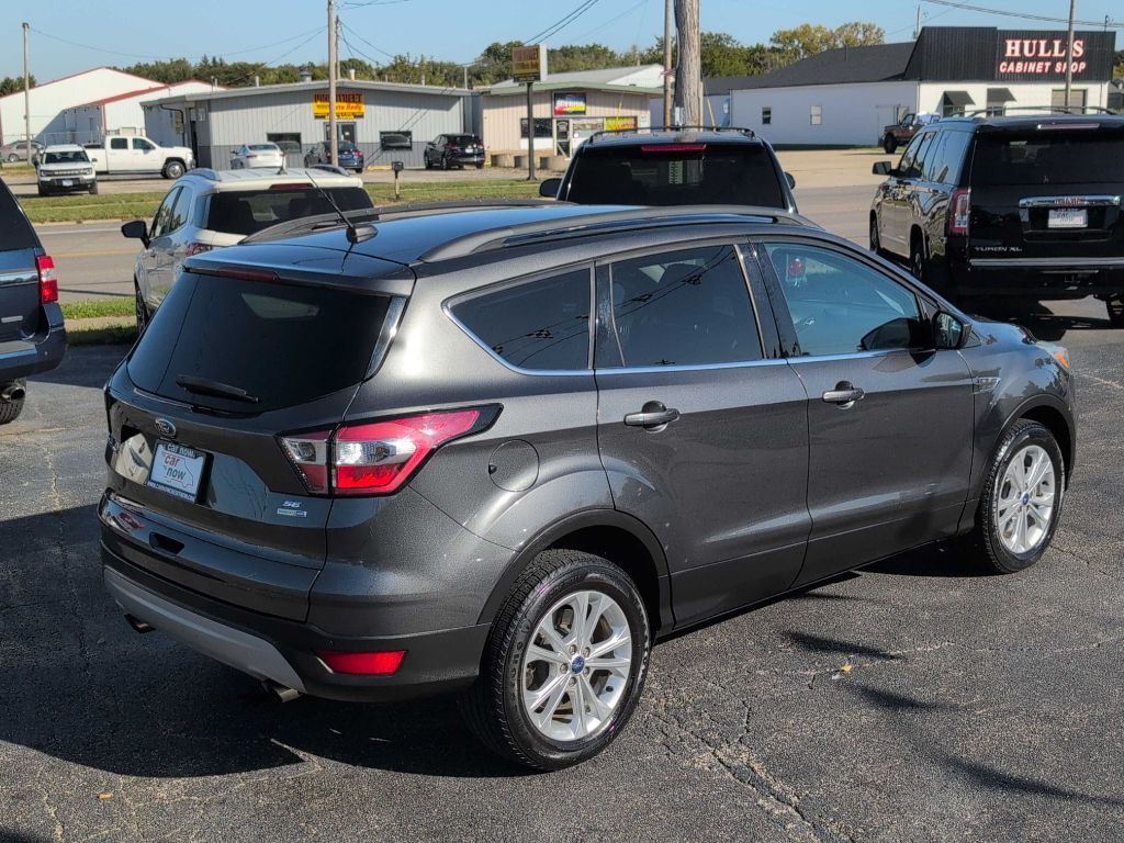 Photo 7 of this FORD ESCAPE