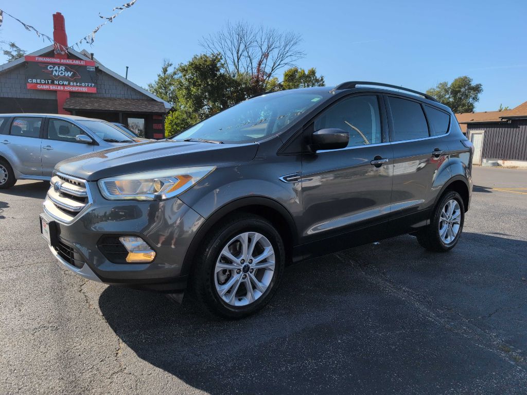 Photo 21 of this FORD ESCAPE
