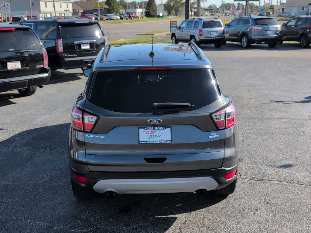 Photo 11 of this FORD ESCAPE