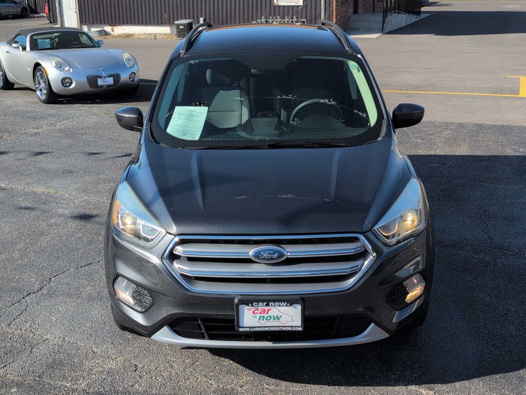 Photo 23 of this FORD ESCAPE