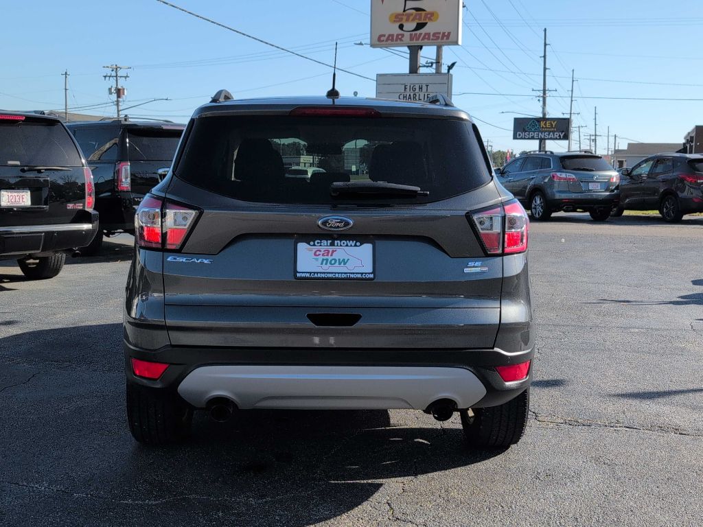 Photo 12 of this FORD ESCAPE