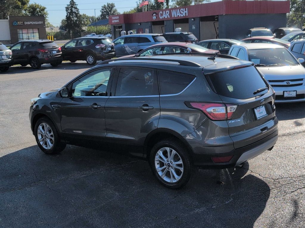Photo 14 of this FORD ESCAPE