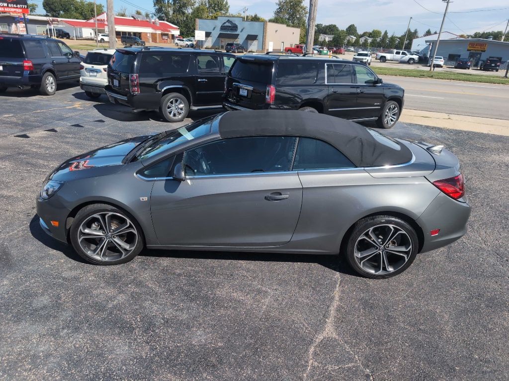 Photo 19 of this BUICK CASCADA