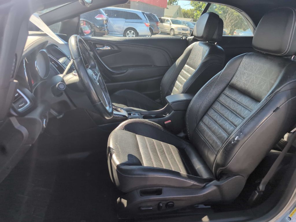 Photo 27 of this BUICK CASCADA