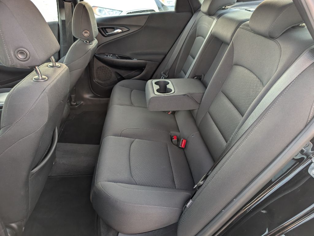 Photo 27 of this CHEVROLET MALIBU