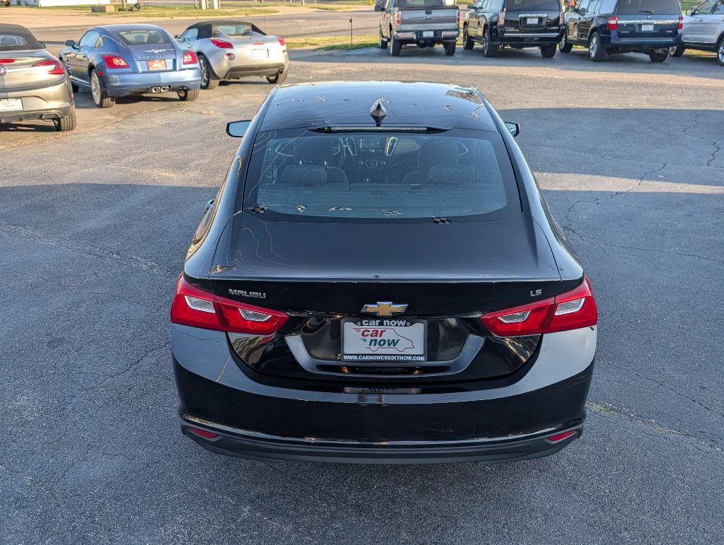 Photo 9 of this CHEVROLET MALIBU