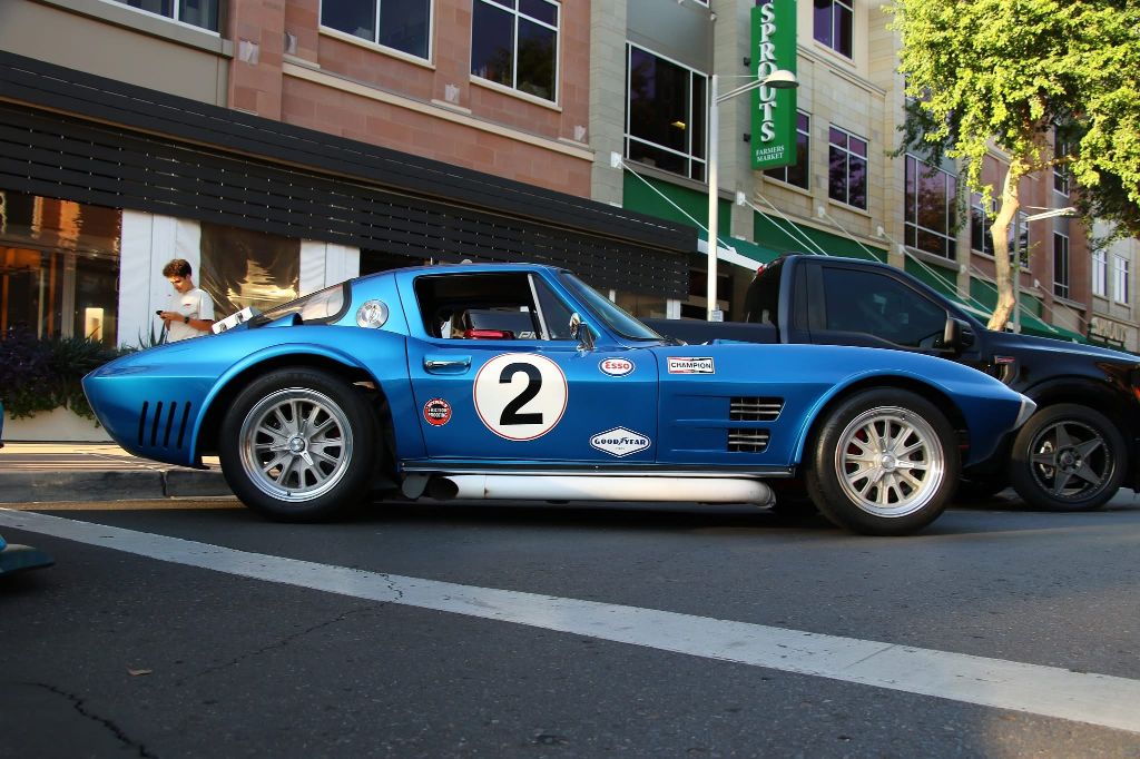 Photo 2 of this CHEVROLET GRAND SPORT
