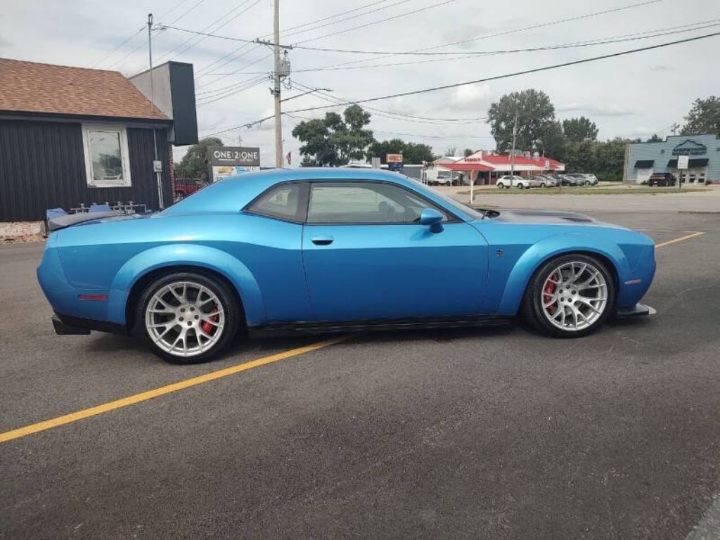 Photo 5 of this DODGE CHALLENGER