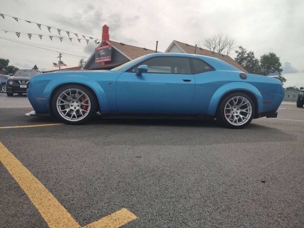Photo 17 of this DODGE CHALLENGER