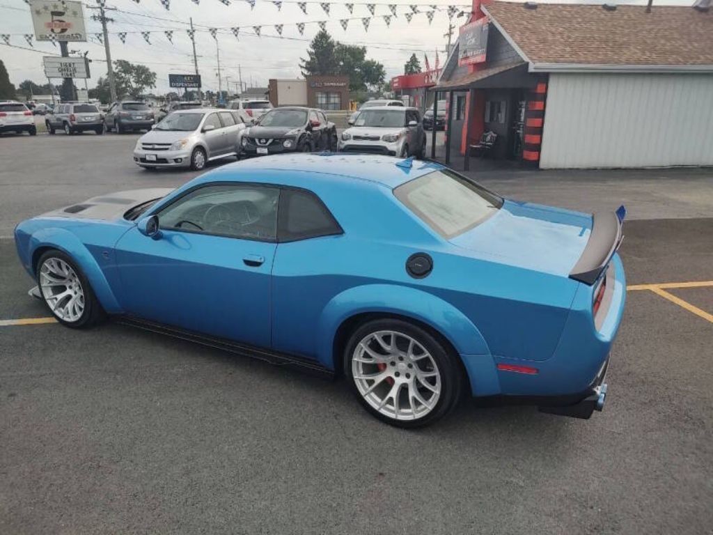Photo 13 of this DODGE CHALLENGER