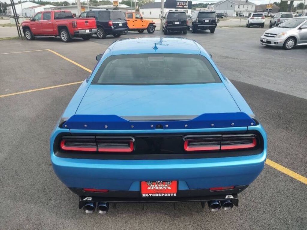Photo 8 of this DODGE CHALLENGER