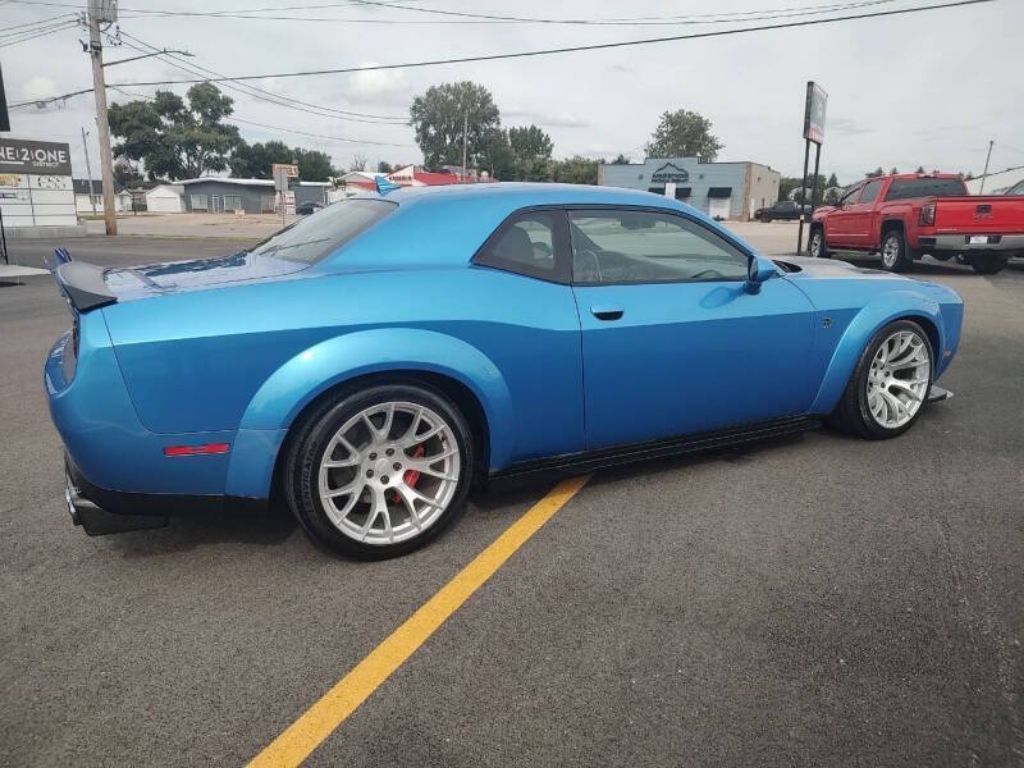 Photo 6 of this DODGE CHALLENGER