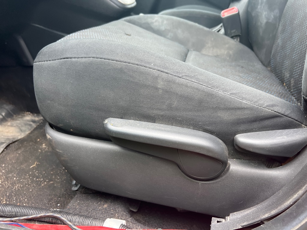 Photo 13 of this TOYOTA COROLLA MATRIX