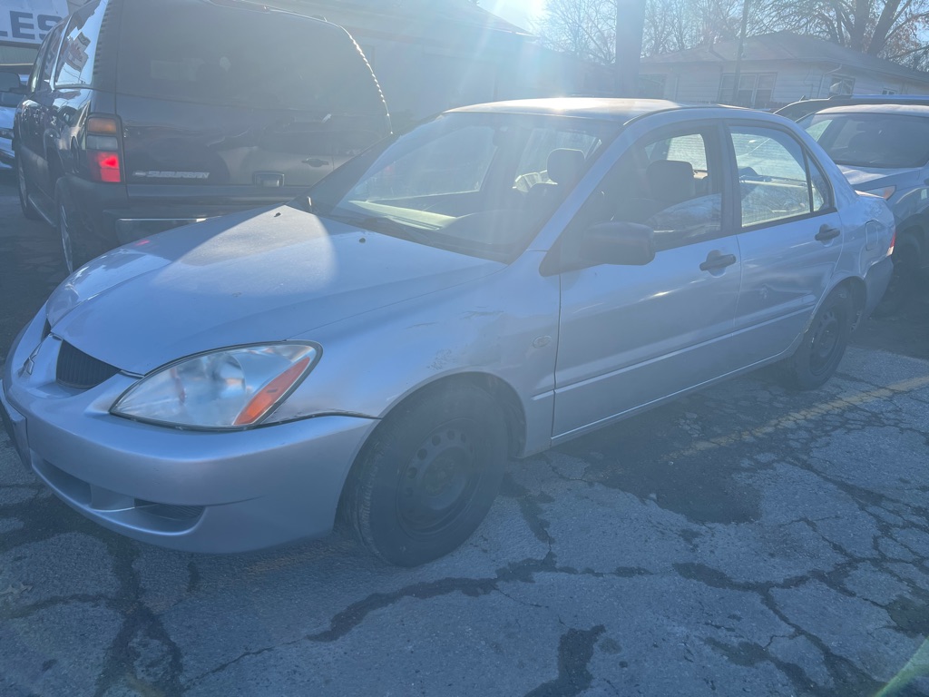 Photo 3 of this MITSUBISHI LANCER