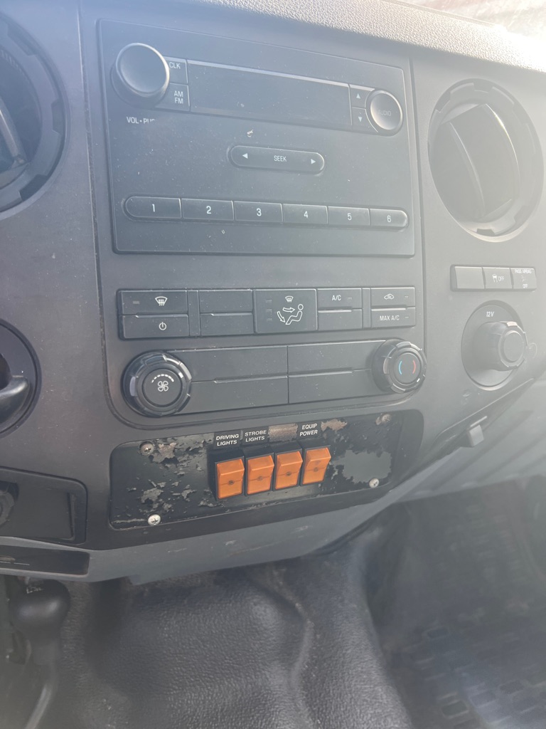 Photo 7 of this FORD F250