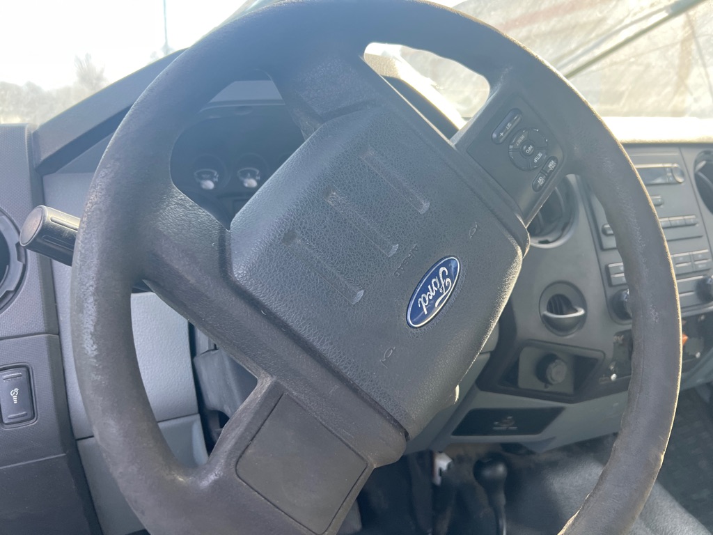 Photo 6 of this FORD F250