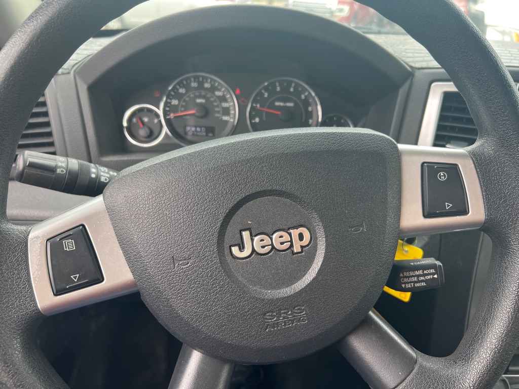 Photo 12 of this JEEP GRAND CHEROKEE