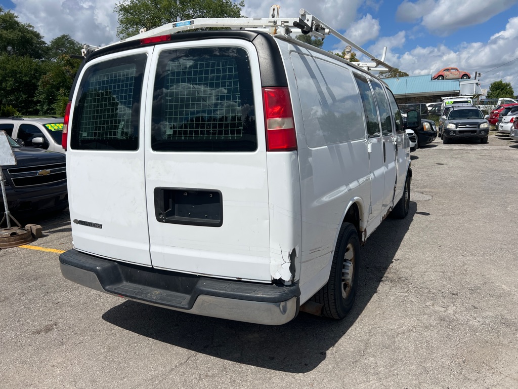 Photo 8 of this CHEVROLET EXPRESS G2500