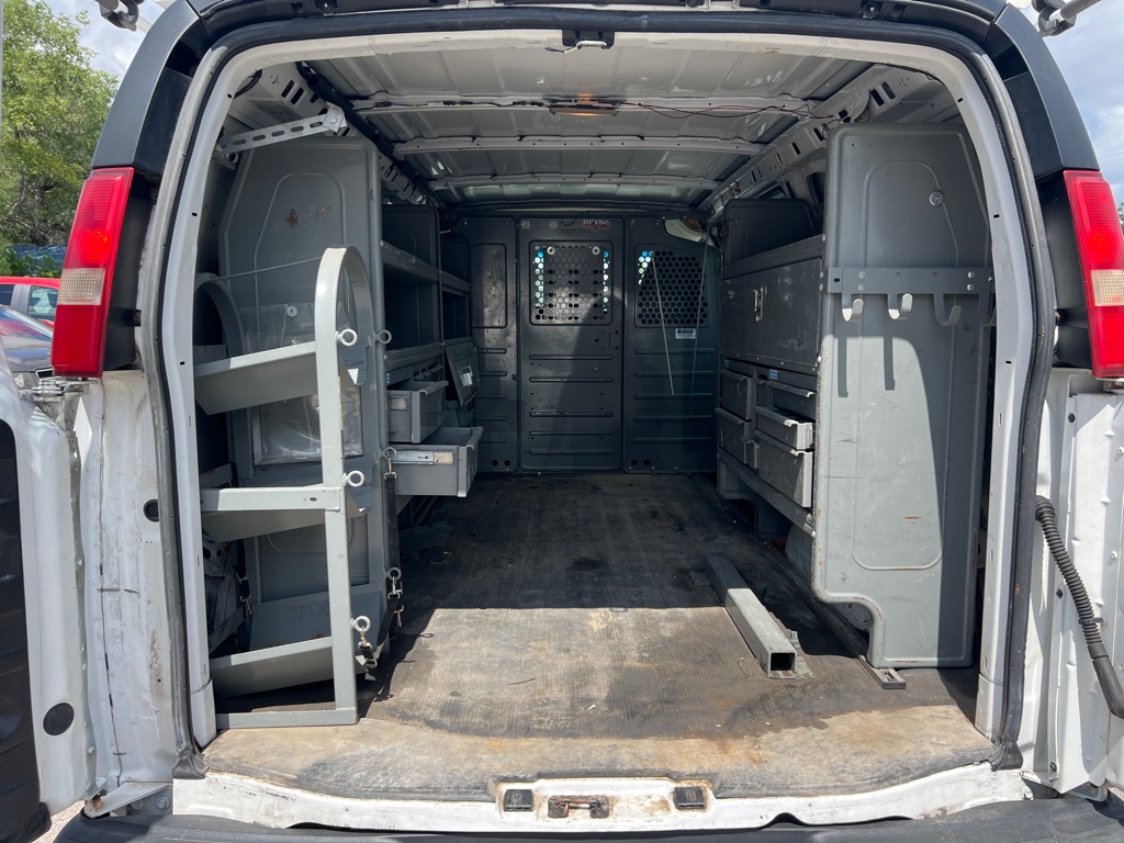 Photo 9 of this CHEVROLET EXPRESS G2500