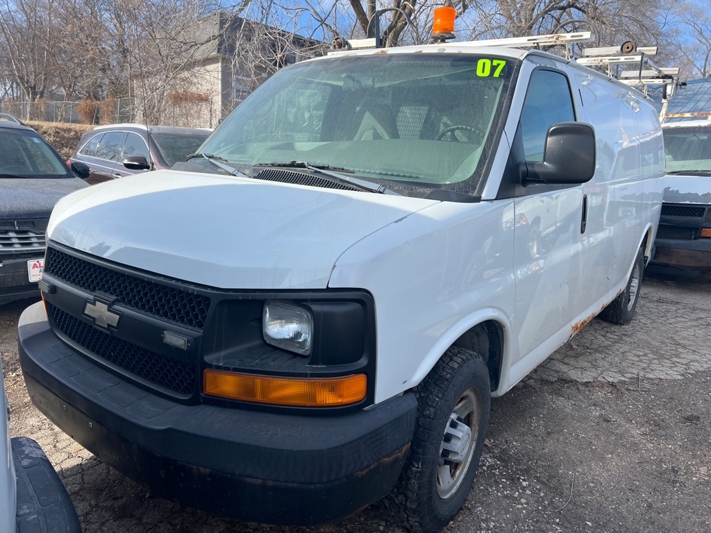 Photo 2 of this CHEVROLET EXPRESS G2500