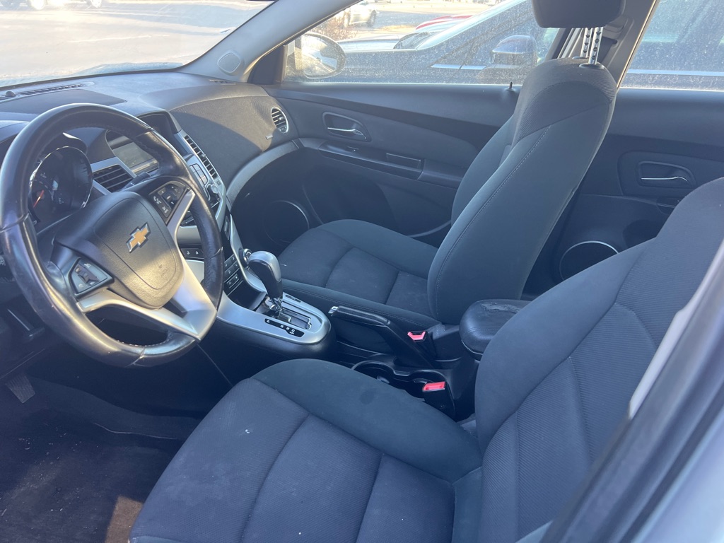Photo 13 of this CHEVROLET CRUZE