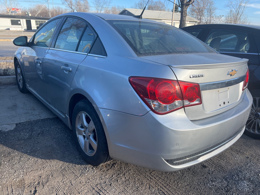 Photo 7 of this CHEVROLET CRUZE