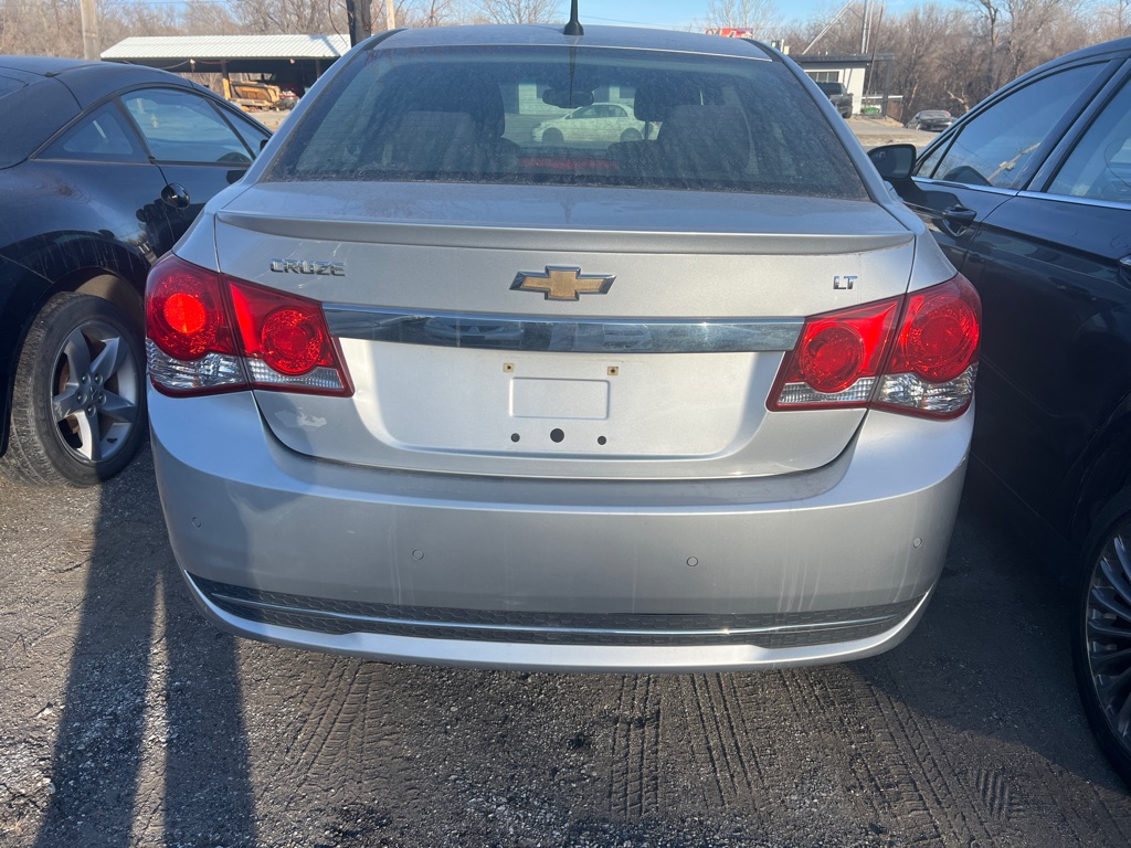 Photo 5 of this CHEVROLET CRUZE