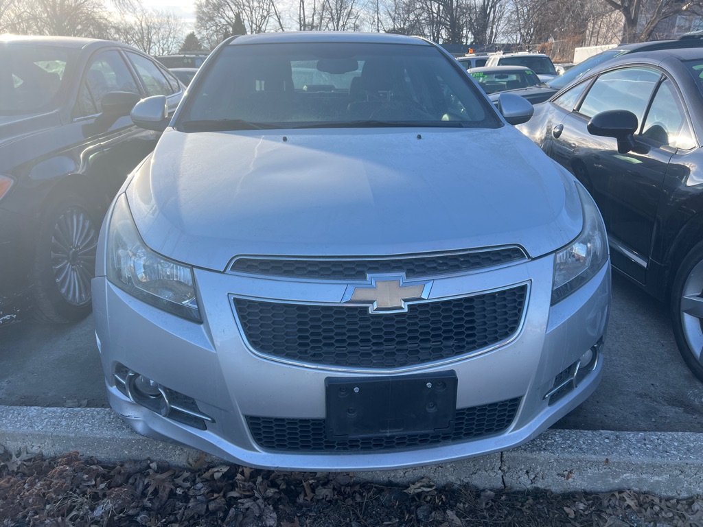 Photo 3 of this CHEVROLET CRUZE