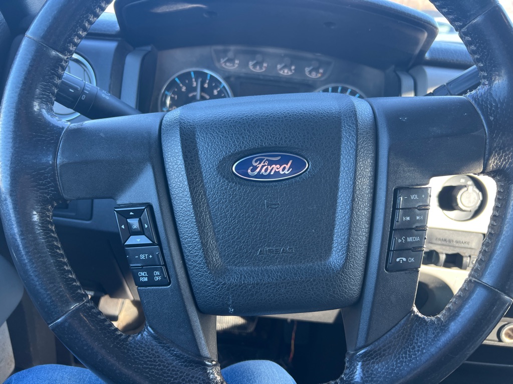 Photo 19 of this FORD F150