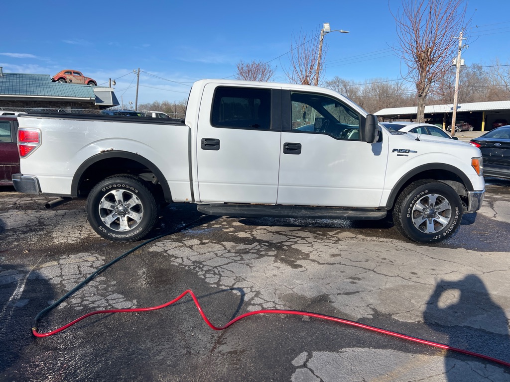 Photo 7 of this FORD F150
