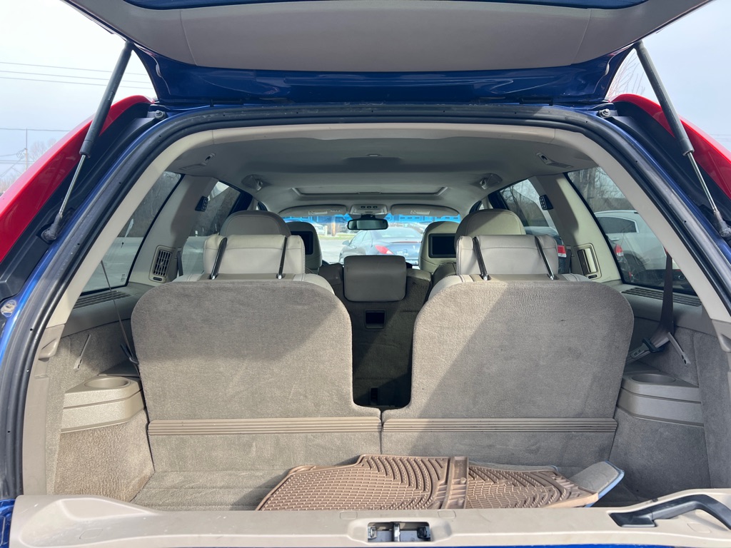 Photo 8 of this VOLVO XC90