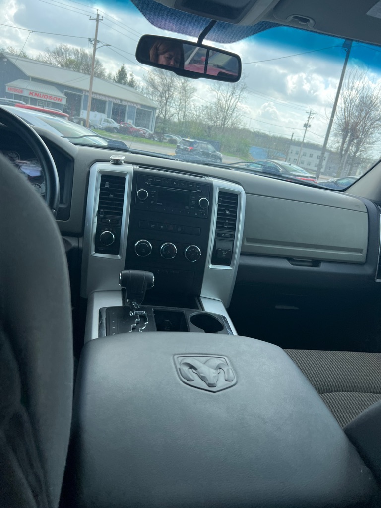Photo 13 of this DODGE RAM 1500