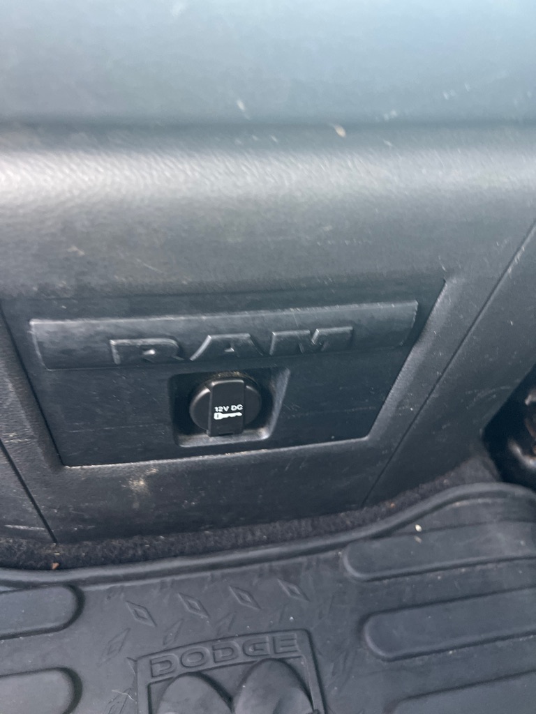 Photo 12 of this DODGE RAM 1500