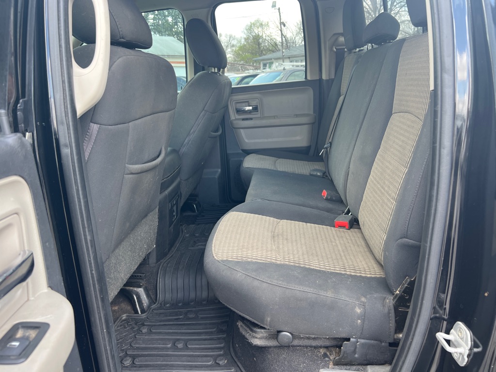 Photo 11 of this DODGE RAM 1500