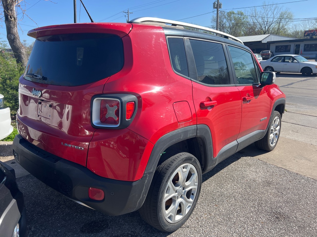 Photo 7 of this JEEP RENEGADE