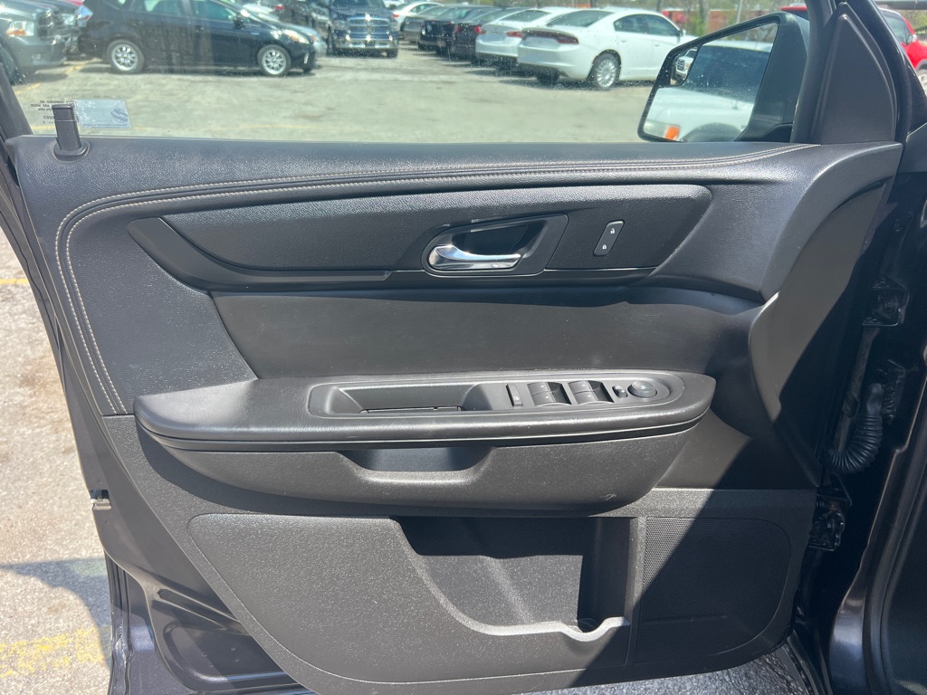 Photo 18 of this GMC ACADIA