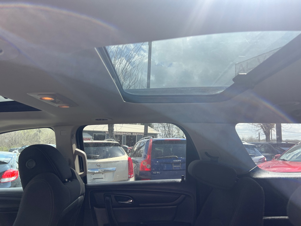Photo 14 of this GMC ACADIA