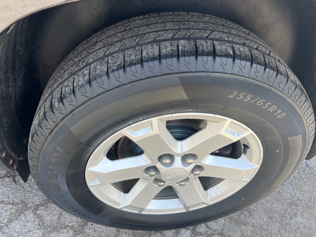 Photo 23 of this GMC ACADIA