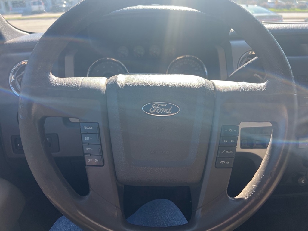 Photo 16 of this FORD F150