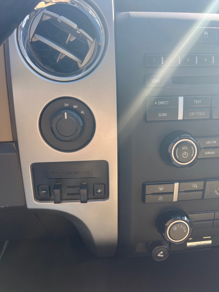 Photo 18 of this FORD F150