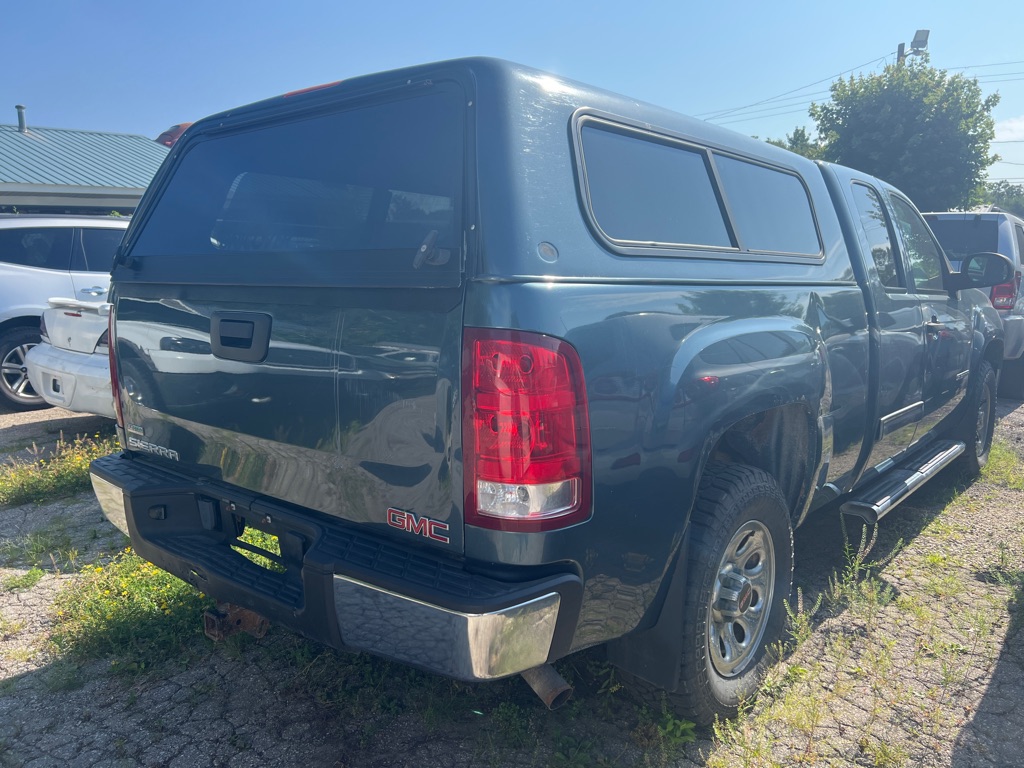 Photo 5 of this GMC SIERRA