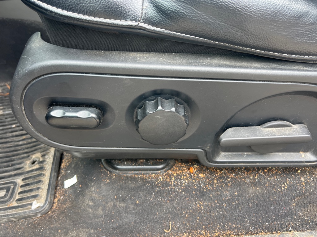Photo 17 of this FORD F150