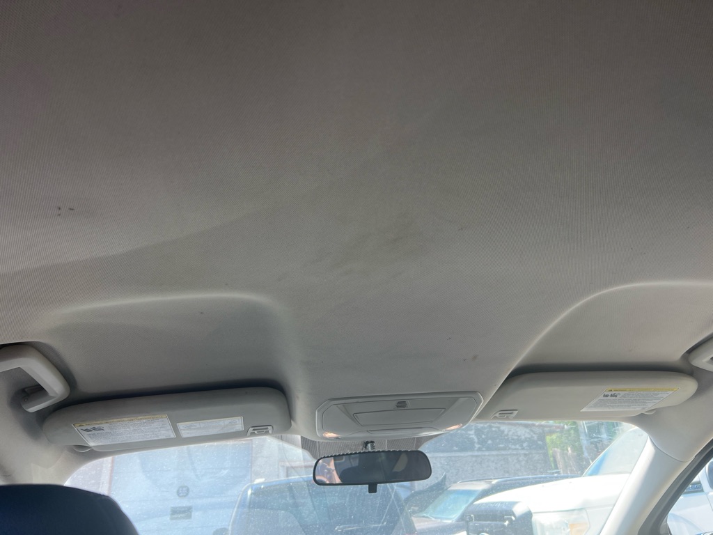 Photo 10 of this FORD ESCAPE