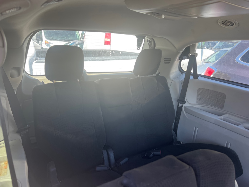 Photo 4 of this DODGE GRAND CARAVAN
