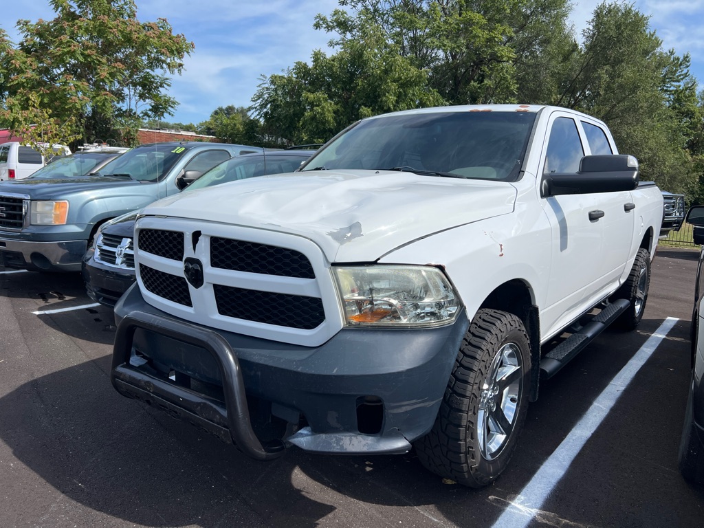 Photo 2 of this RAM 1500