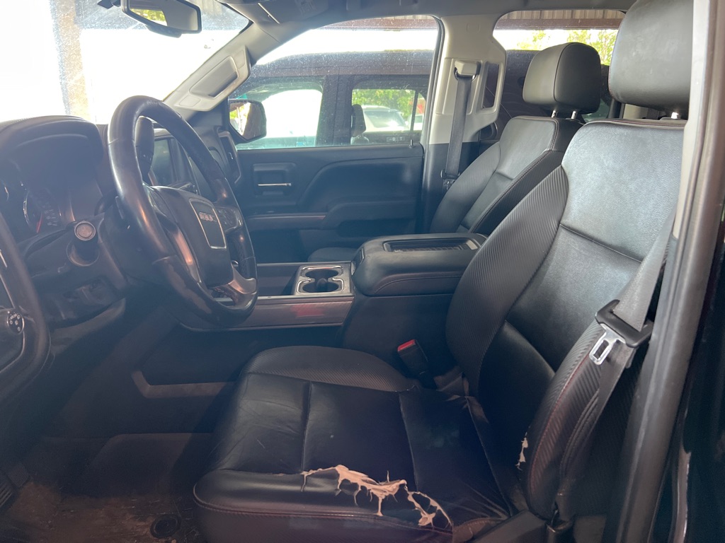 Photo 10 of this GMC SIERRA