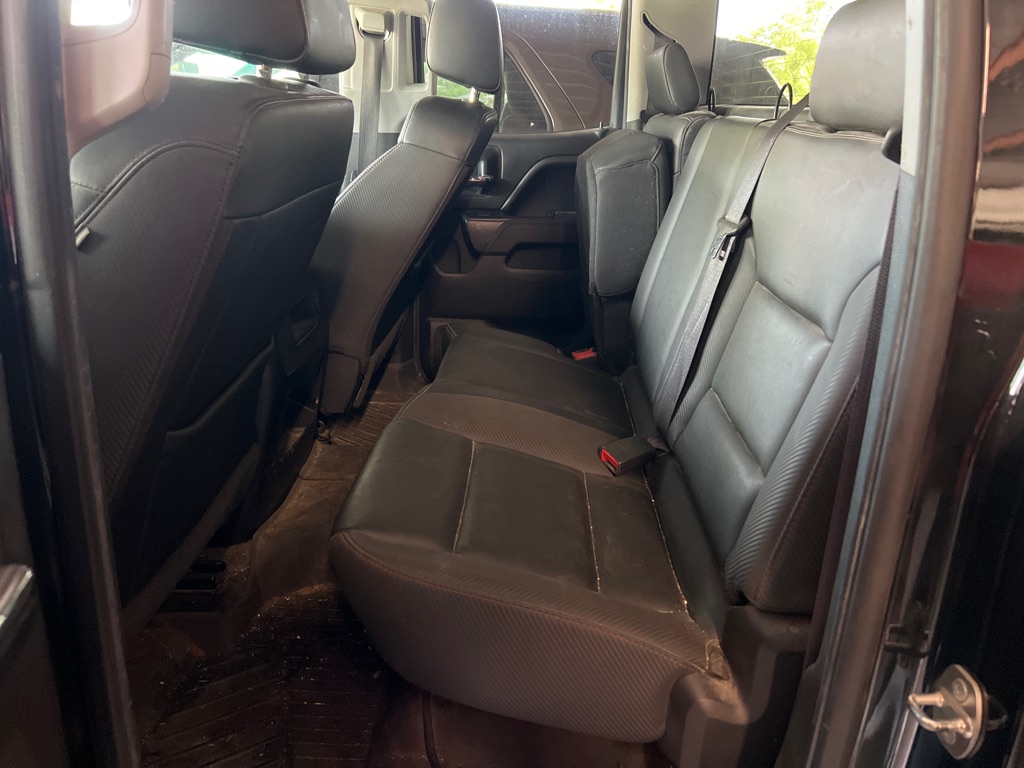 Photo 7 of this GMC SIERRA