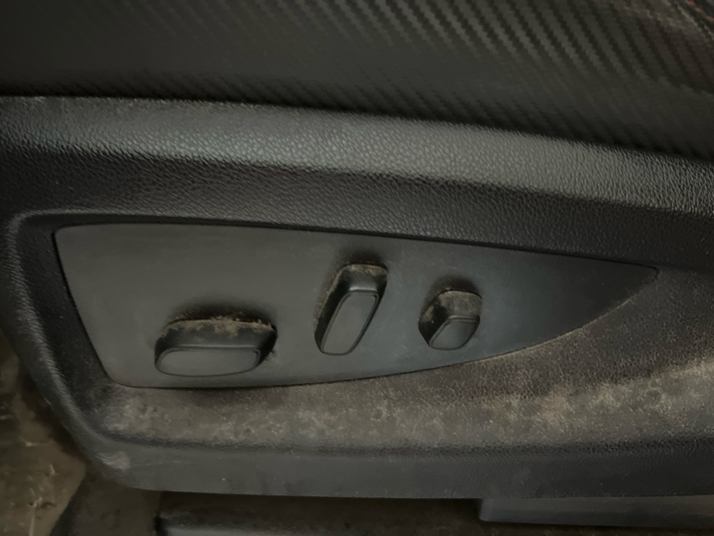 Photo 12 of this GMC SIERRA